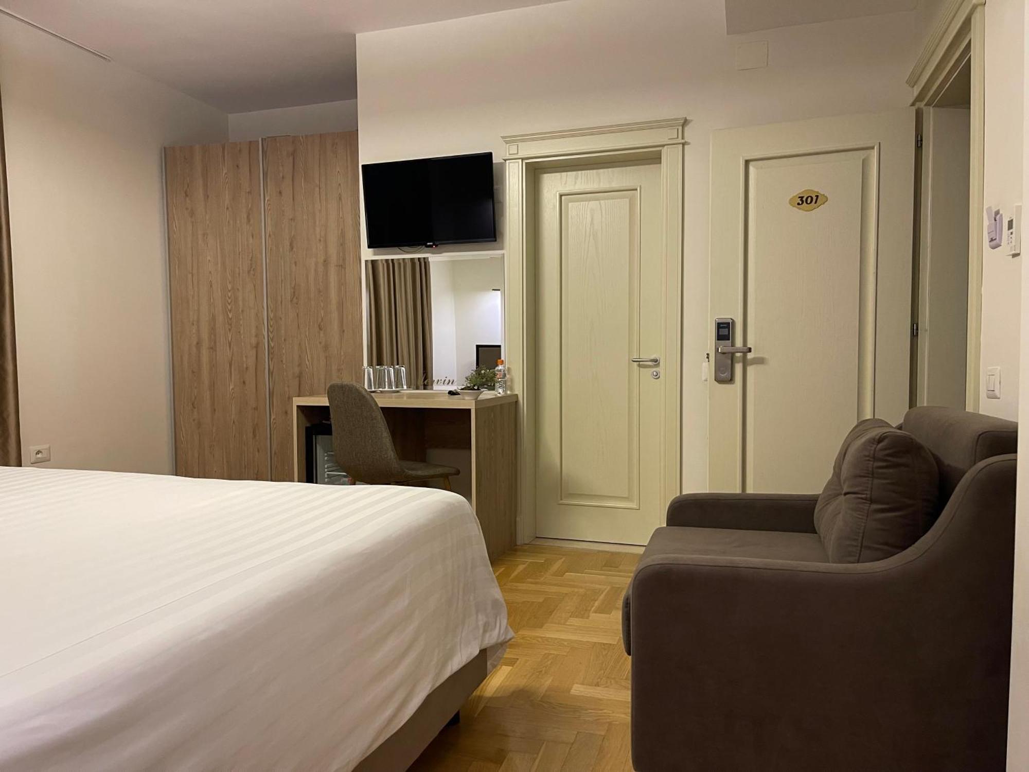 Mervin Hotel Krujë Eksteriør billede