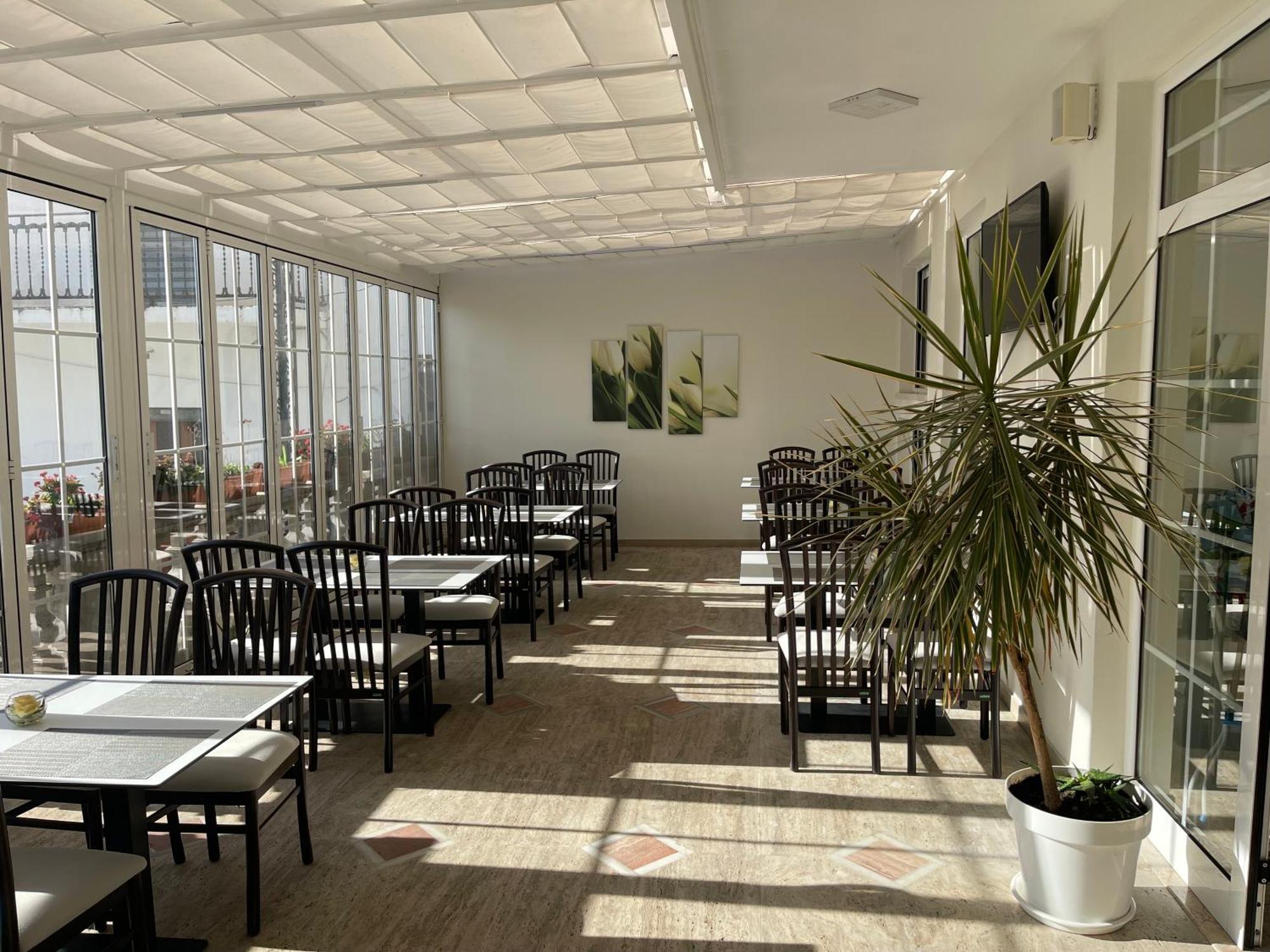 Mervin Hotel Krujë Eksteriør billede