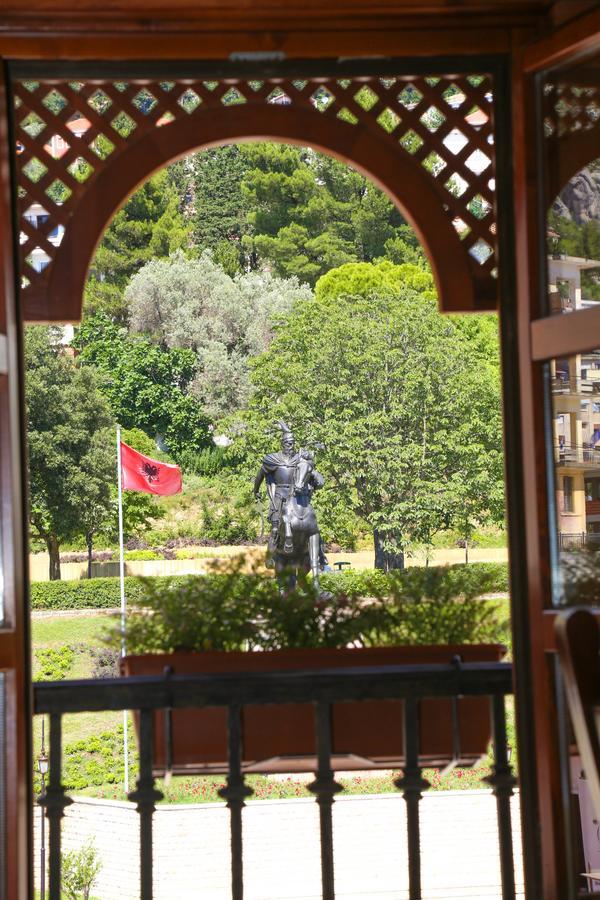 Mervin Hotel Krujë Eksteriør billede