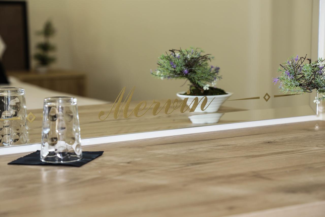 Mervin Hotel Krujë Eksteriør billede